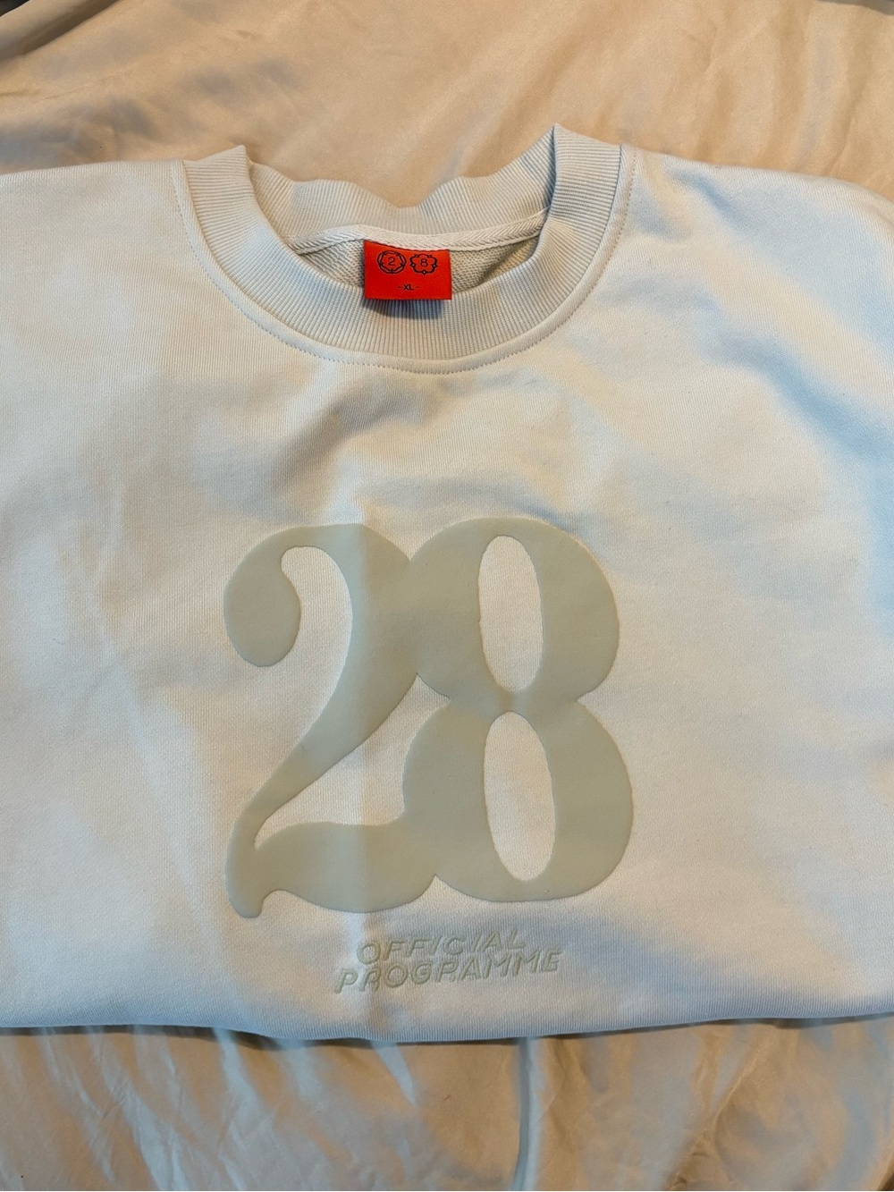 28 Official Programme Ecru Sweatshirt XL, Louis Tomlinson 28OP Clothing - Picture 4 of 16